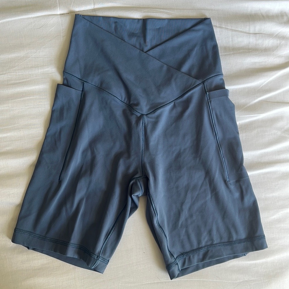 RealMe Crossover w Pockets - Offline Aerie Bike Shorts